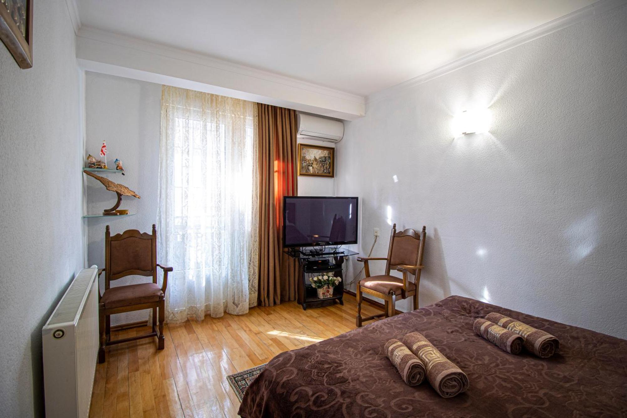 טביליסי Cozy Apartment On Kostava מראה חיצוני תמונה